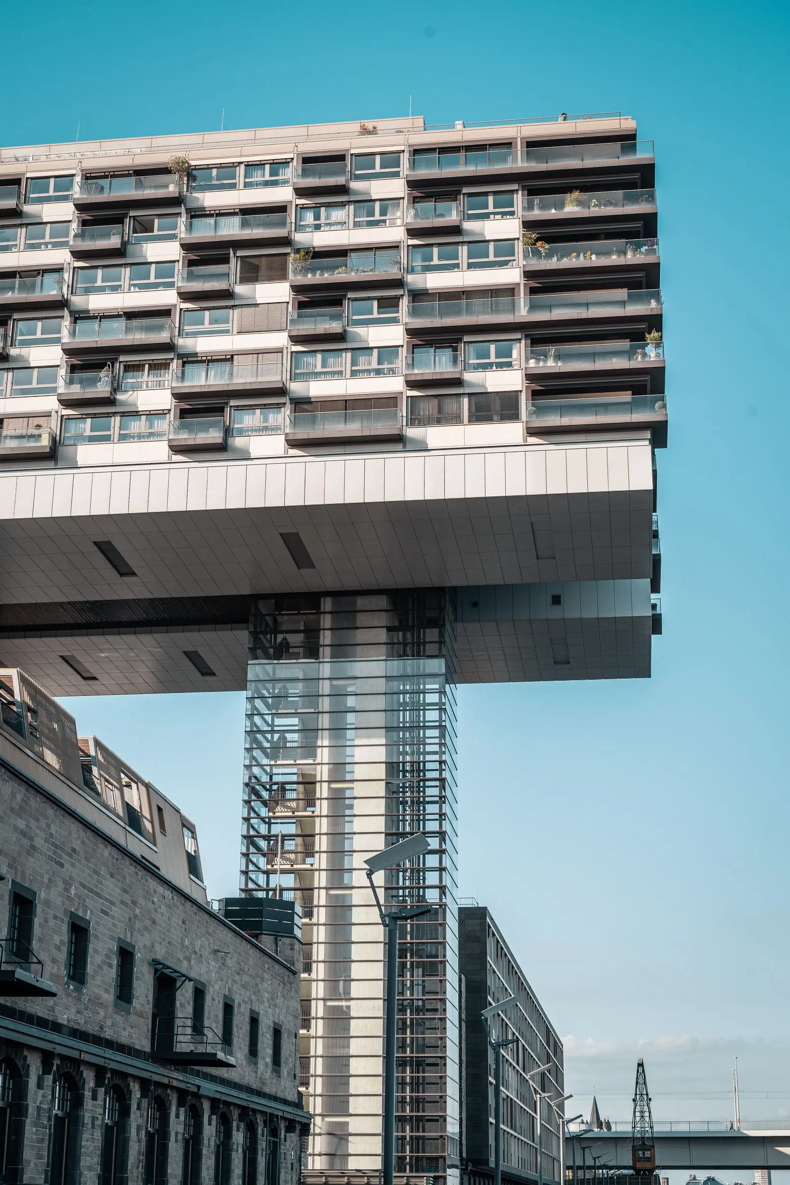 Immeuble résidentiel en porte-à-faux